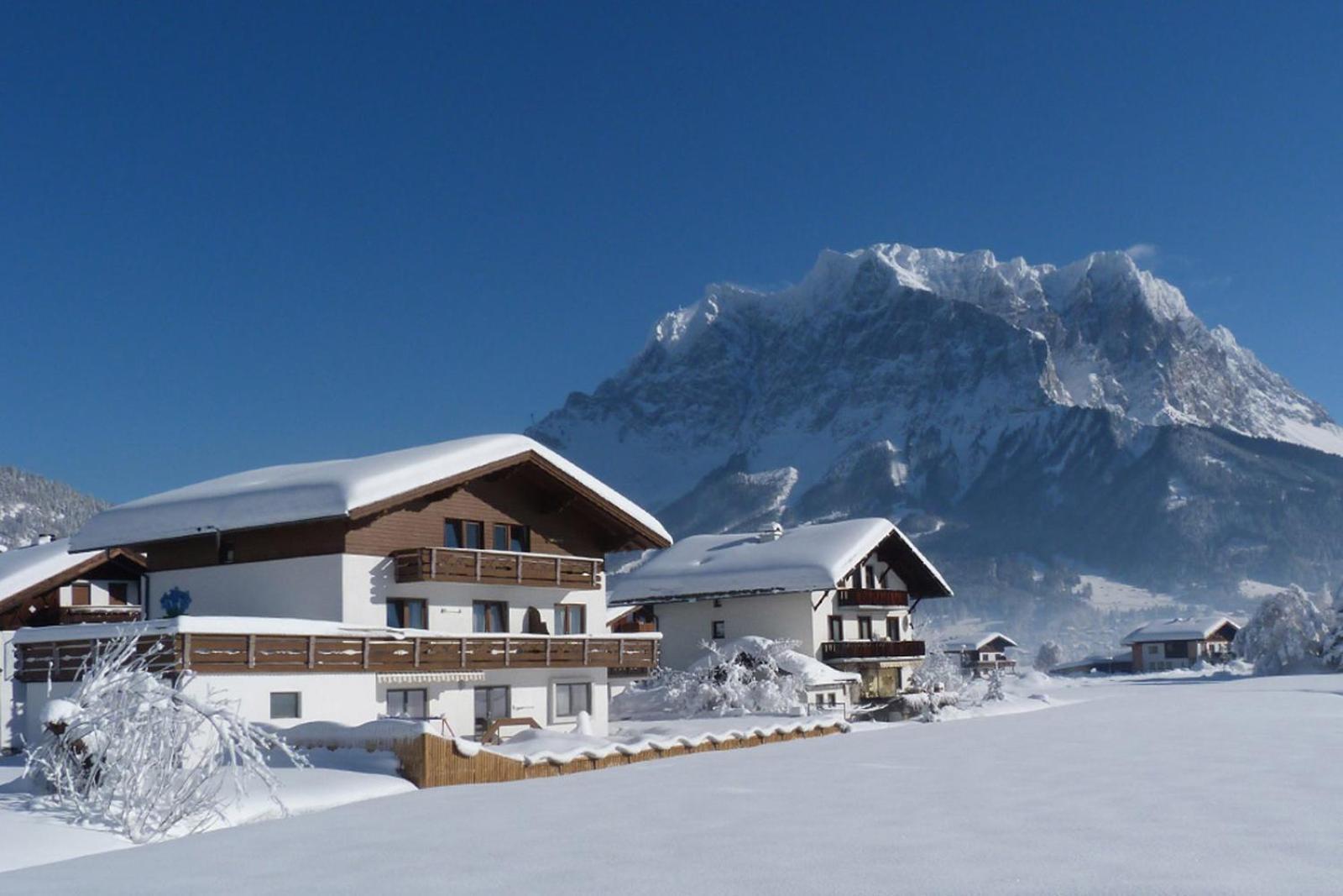 Haus Enzian Apartment Lermoos Exterior photo